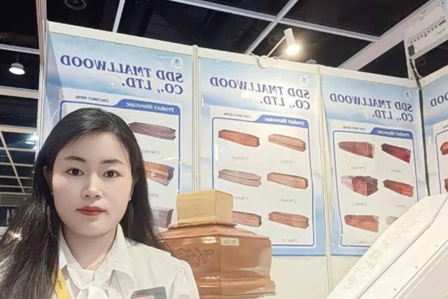 Cô gái bỏ nghề giáo viên, bán quan tài sang châu Âu thu hàng chục triệu USD