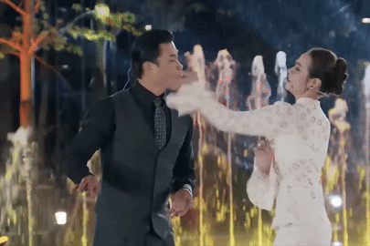 Hồng Diễm song ca cực ngọt với Mạnh Trường, Huyền Lizzie tát Duy Hưng lật mặt