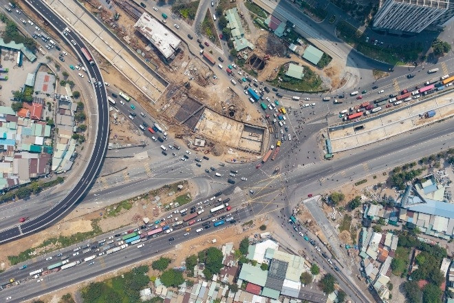 Những 'mạch máu' hạ tầng thúc đẩy phát triển siêu đô thị TPHCM