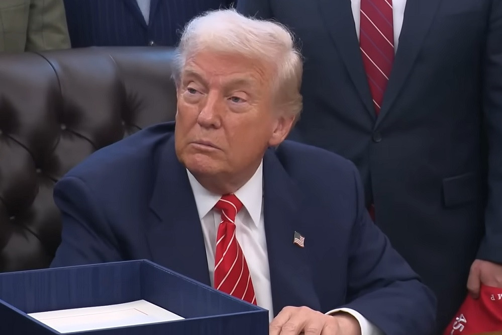 Phán quyết chấn động của Tòa tối cao Mỹ ảnh hưởng ra sao đến ông Trump?