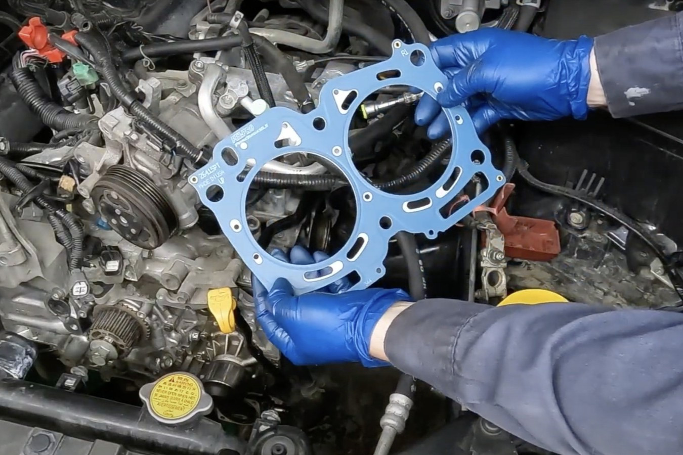 subaru gioang mat may.jpg