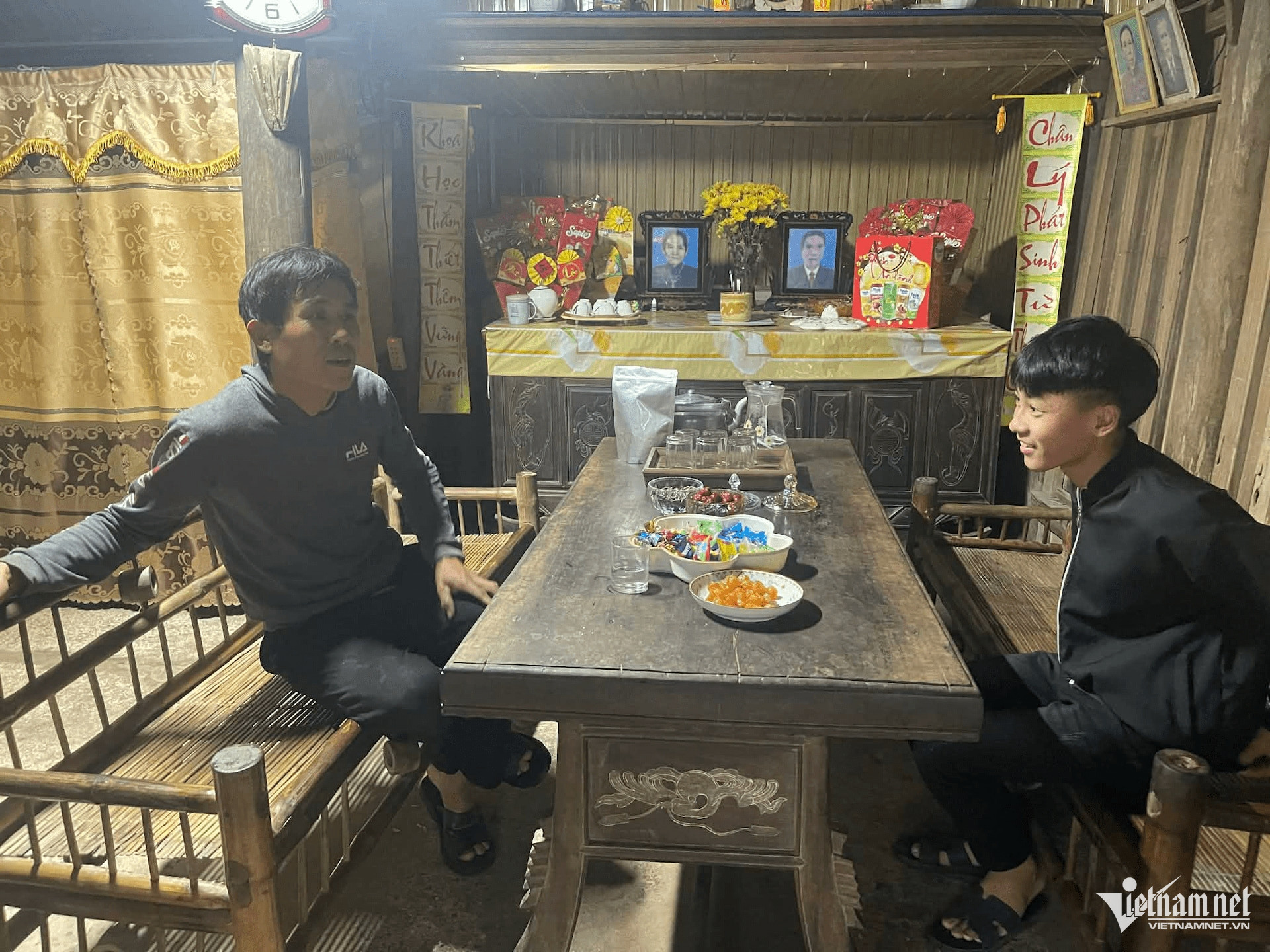 W-1ce8f03e 9003 4e20 80b2 3cf0583dbe27.jpg