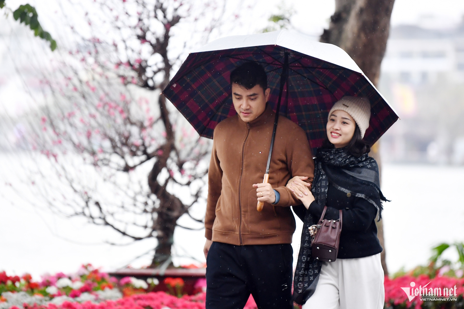 W-mua ret Ha Noi Bao Kien.jpg