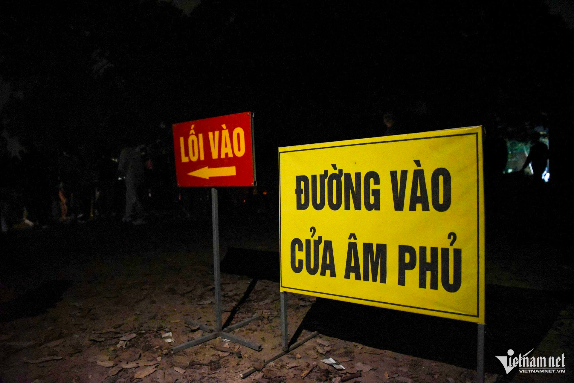 W-phiên chợ âm dương_11.JPG.jpg