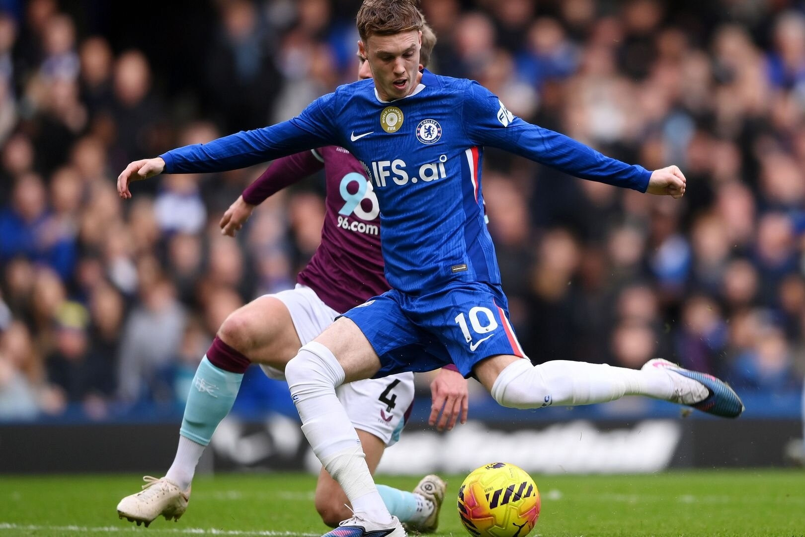 Nóng BXH Ngoại hạng Anh 2025/26 - Vòng 27: Chelsea 'báo tin vui' cho MU