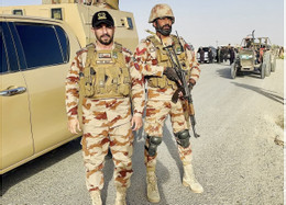 Binh sĩ Pakistan. Ảnh: EPA