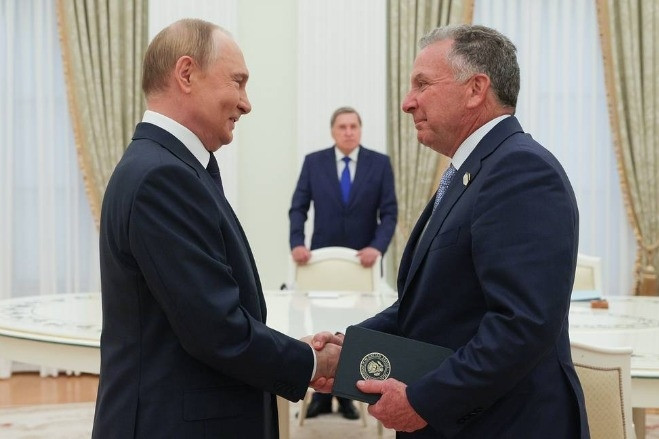  Đặc phái viên Mỹ nói ông Putin luôn 'thẳng thắn' về vấn đề Ukraine 