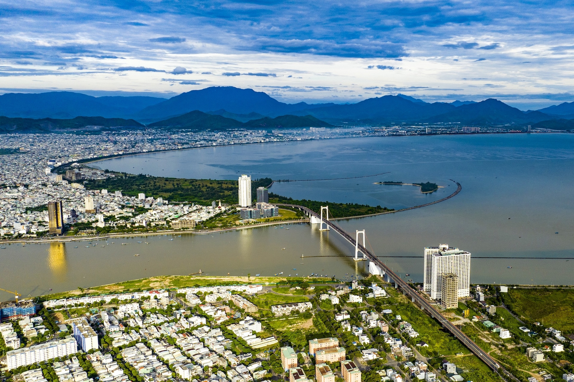 Kiến trúc tư tưởng cho kỷ nguyên phát triển mới