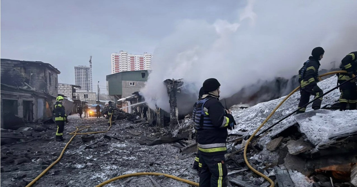 Nổ lớn rung chuyển Kiev sau khi Ukraine hứng lo...
