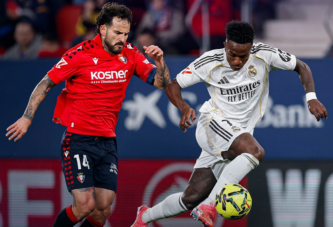 Real Madrid thua đau phút 90, Barca reo vui