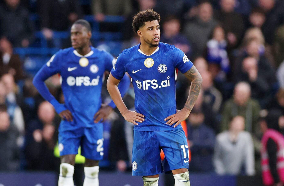 resources_premierleague_pulselive_com 2026 02 21T165232Z_888737307_UP1EM2L1AVJON_RTRMADP_3_SOCCER ENGLAND CHE BUR.jpg