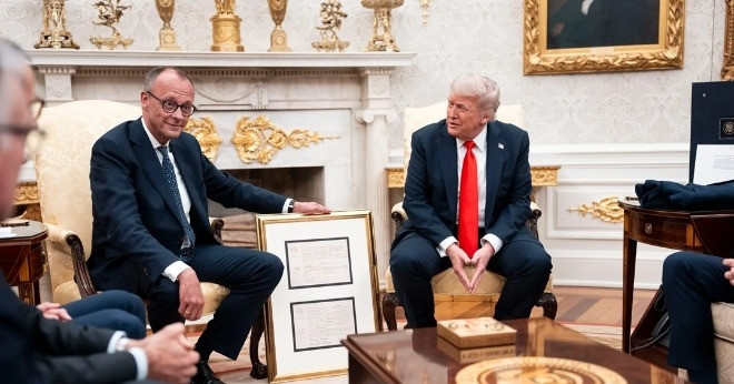 Thủ tướng Đức đại diện EU đàm phán thuế quan với ông Trump