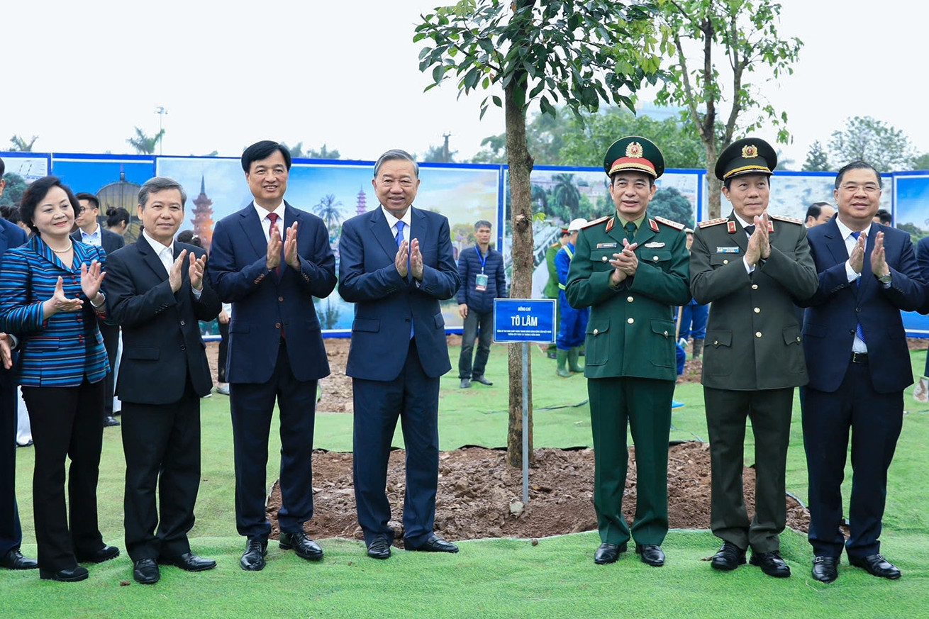 Tổng Bí thư dự lễ phát động 'Tết trồng cây đời đời nhớ ơn Bác Hồ'