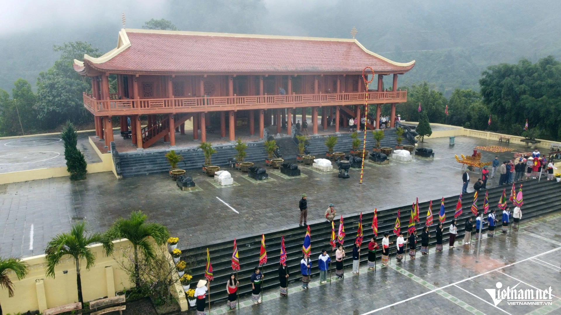 W-a3Không gian huyền ảo.jpg