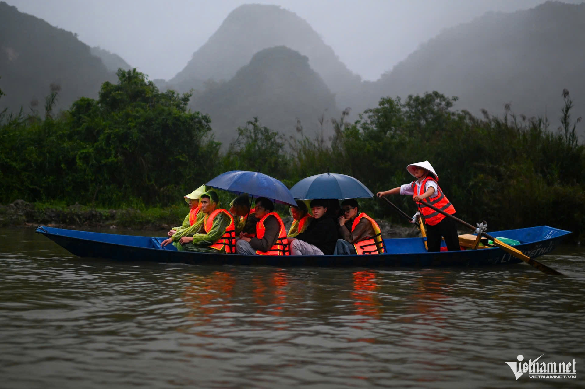 W-chùa hướng Thế Bằng 3.jpg