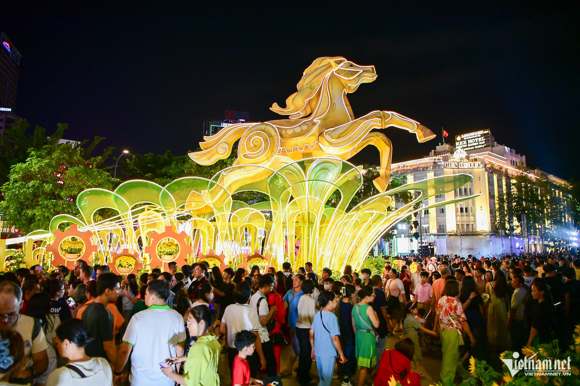 w duong hoa nguyen hue nguyen hue 35 2202.jpg