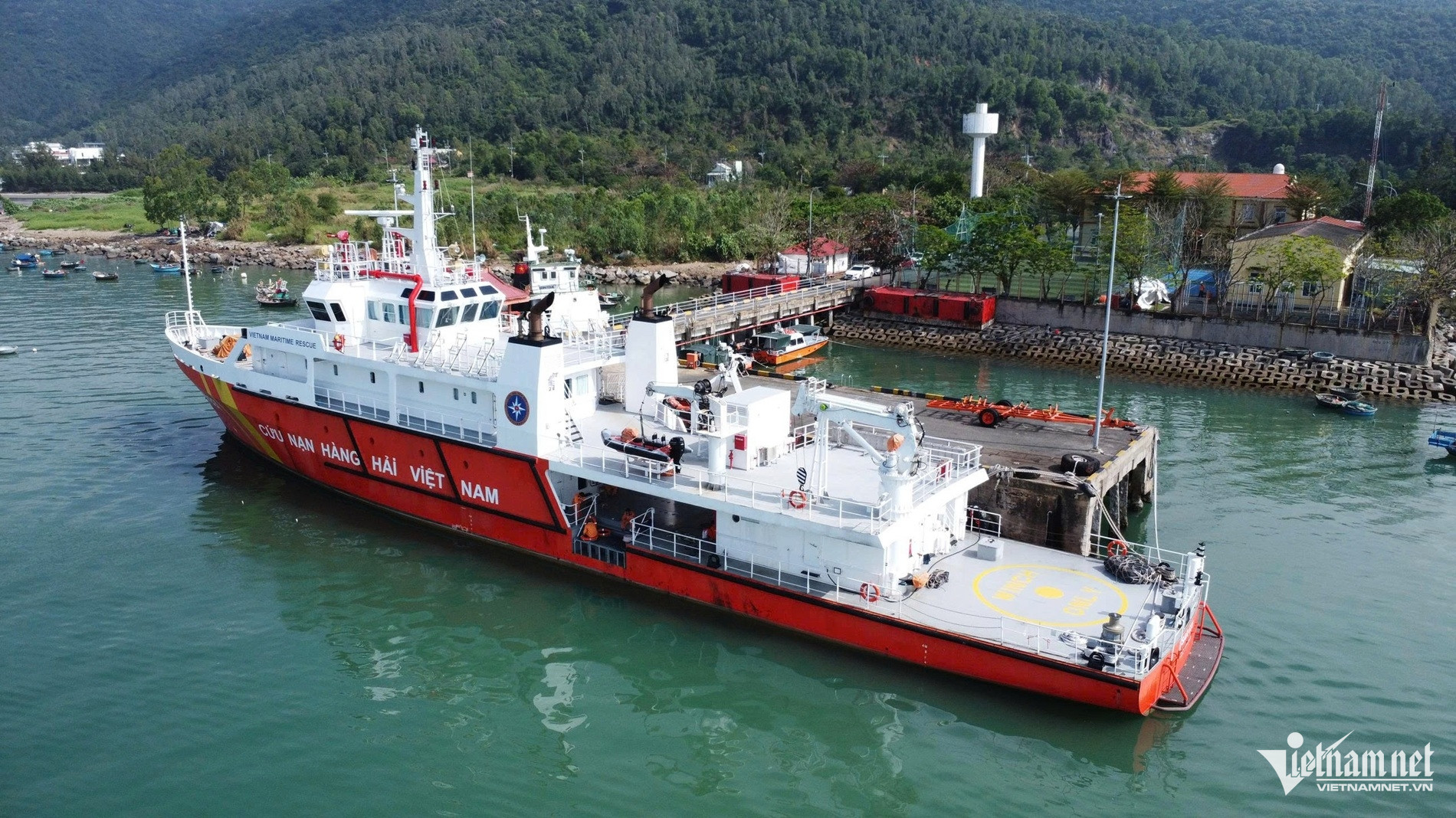 W-tàu cứu hộ16.jpg