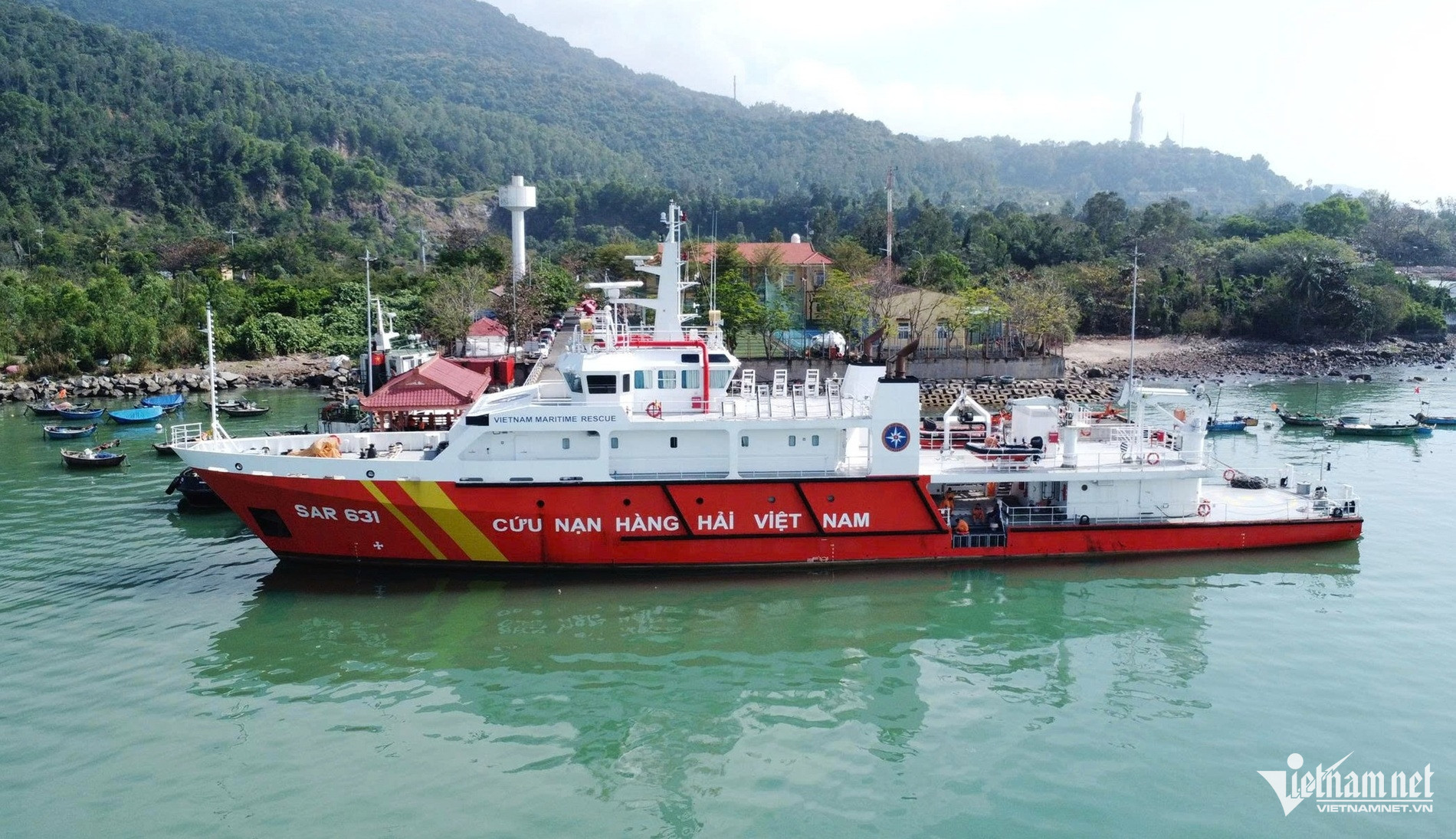 W-tàu cứu hộ17.jpg