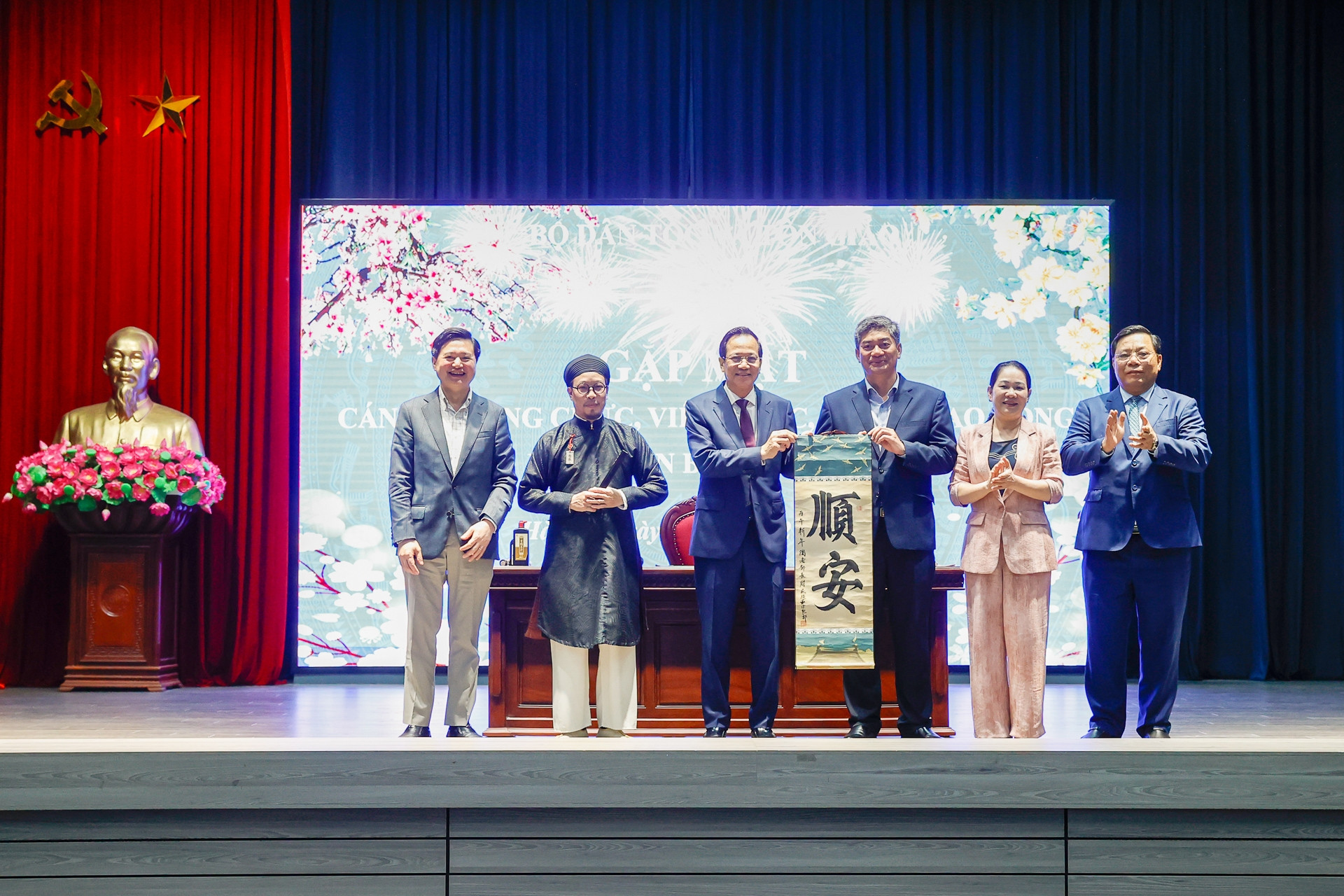 Bộ trưởng Đào Ngọc Dung: Tập trung cho cơ sở, lấy 4 chữ an là mục tiêu tối thượng