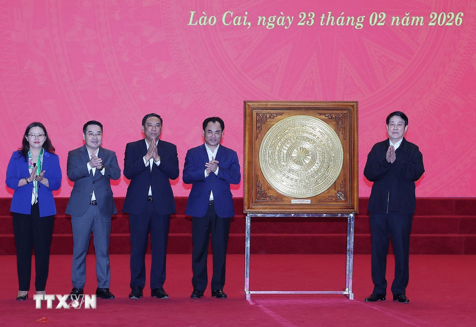 chu tich nuoc chuc tet dang bo chinh quyen va nhan dan tinh lao cai 23 1.jpg