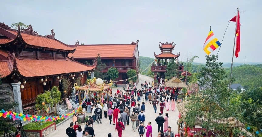 Chùa Sâu Quảng Ninh: Hành trình từ chùa đá cổ đến điểm tâm linh vùng cao