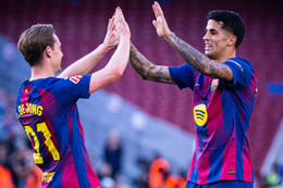 De Jong Cancelo Barca Levante.jpg