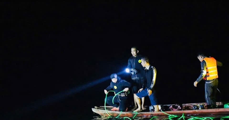 Thủ tướng yêu cầu điều tra vụ chìm tàu làm 6 người chết trên hồ Thác Bà