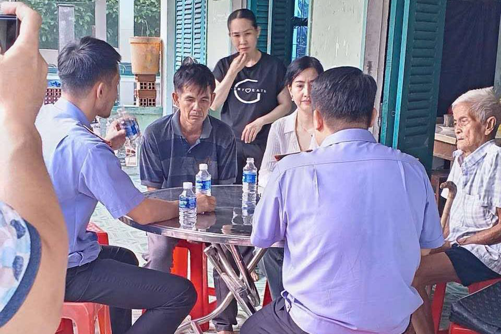 Vụ tai nạn nữ sinh 14 tuổi Vĩnh Long tử vong: Tạm đình chỉ lần 3