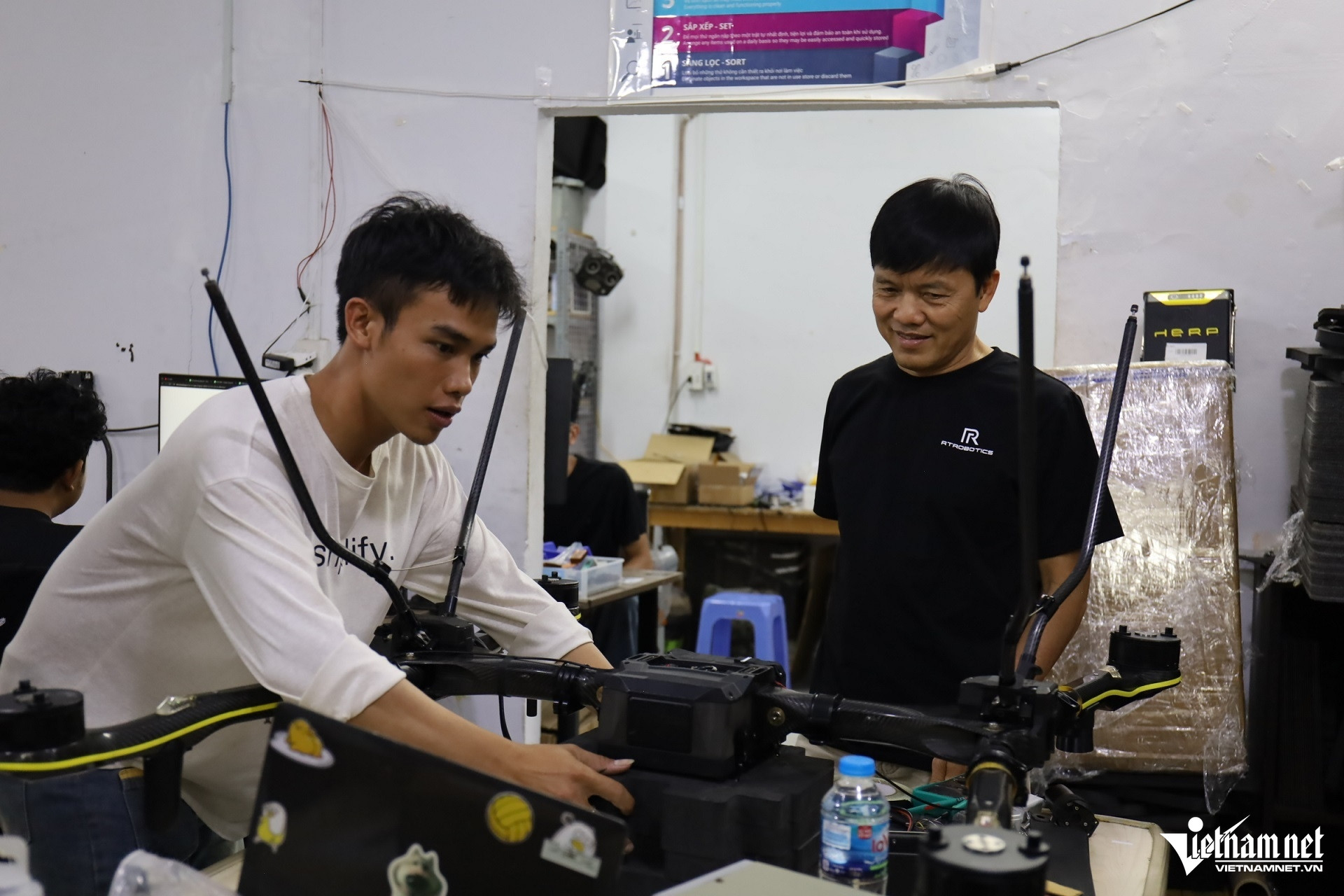 W-20260214 Bai KinhTeTamThap VNN_Anh3.jpg