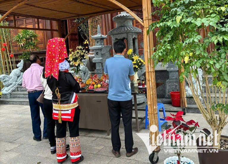 W-Chùa Sâu cũng được xem là nơi cầu tự rất linh ứng đối với người dân địa phương.jpg