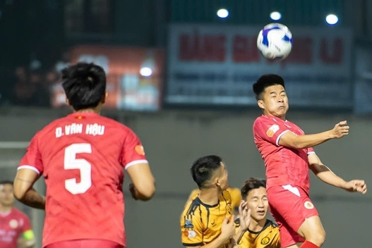 Bảng xếp hạng V-League 2025/26 mới nhất: CAHN gia cố ngôi đầu