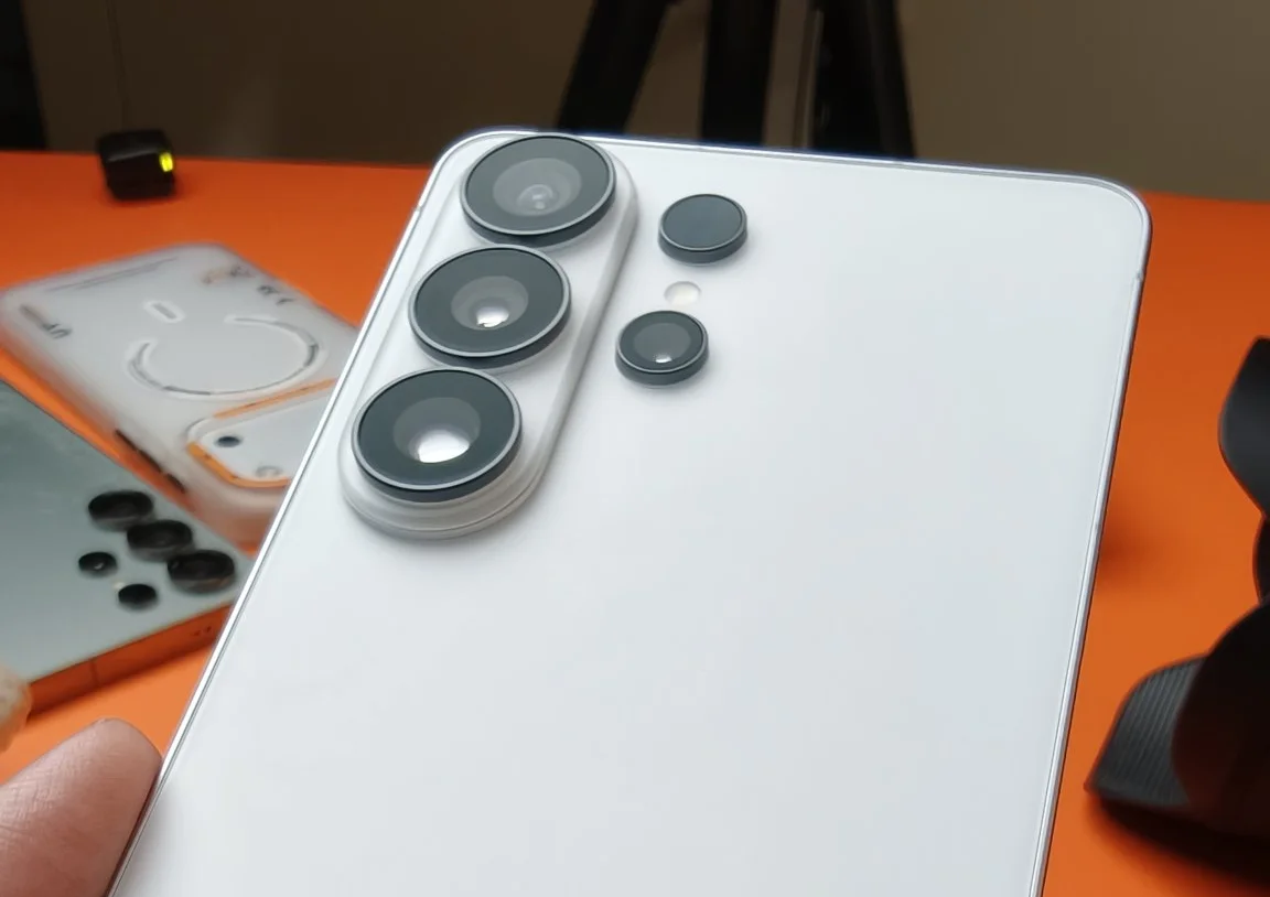 galaxy s26 ultra thiết kế s4.png