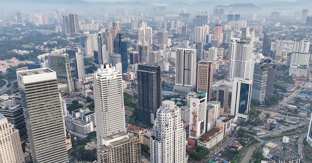 Nước nào có giá xăng rẻ nhất ở Đông Nam Á?