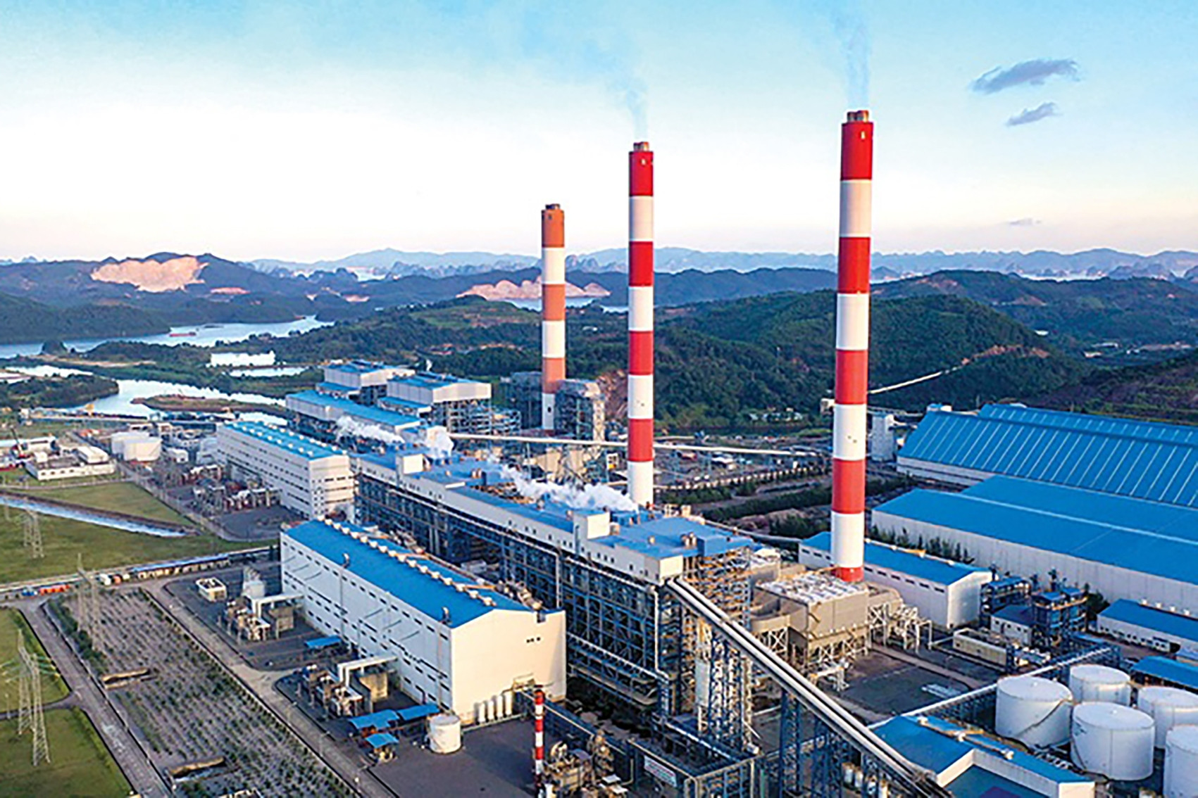  Tạm giam Phó tổng giám đốc Công ty Cổ phần Nhiệt điện Quảng Ninh 