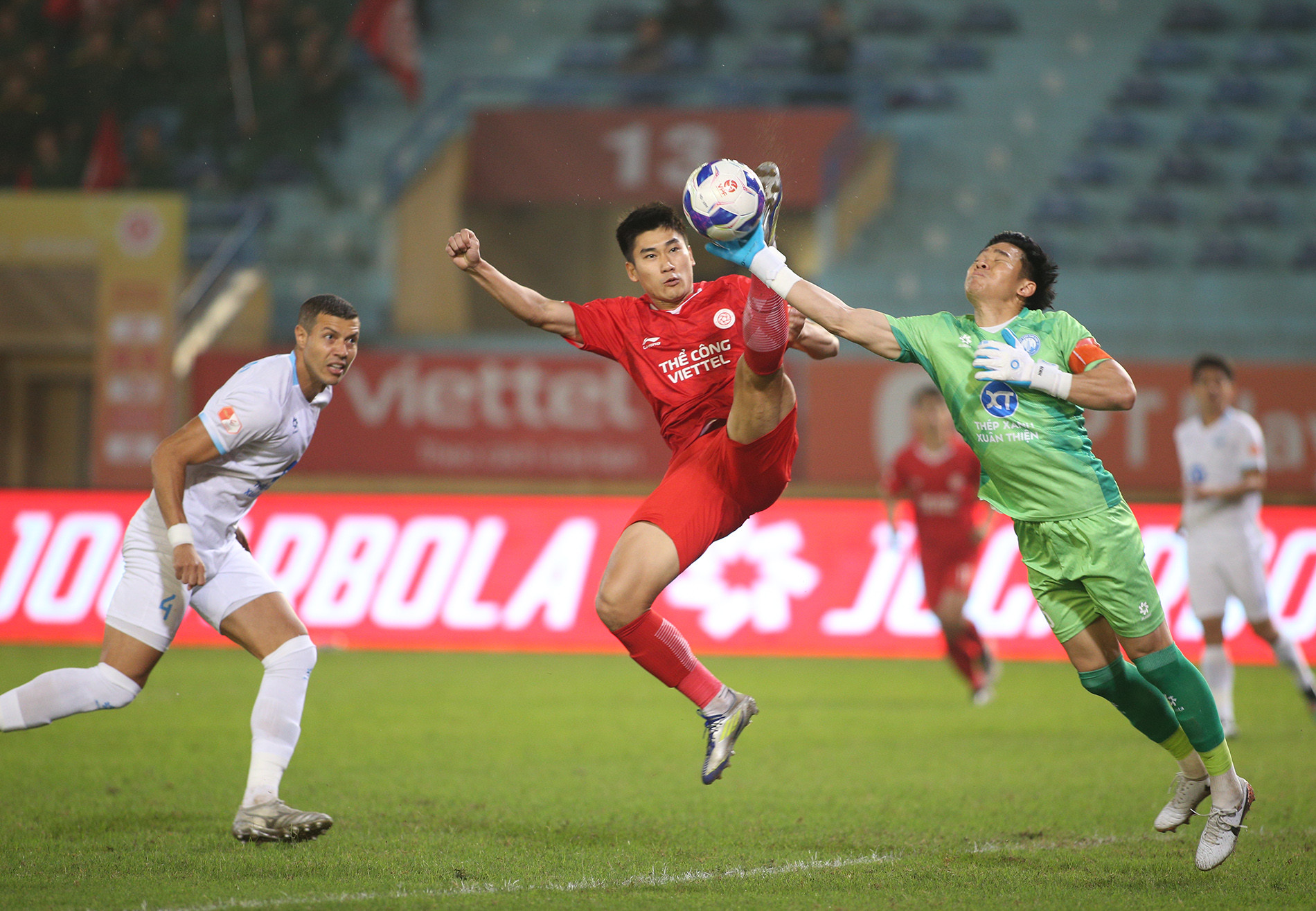 the cong viettel 3.JPG