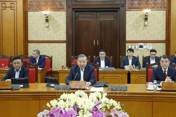 Tổng Bí thư chủ trì phiên họp của Ban Bí thư về công tác tổ chức Tết Bính Ngọ