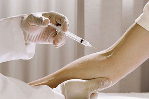 TPHCM: Một phụ nữ tử vong sau khi được 'truyền trắng da' tại nhà