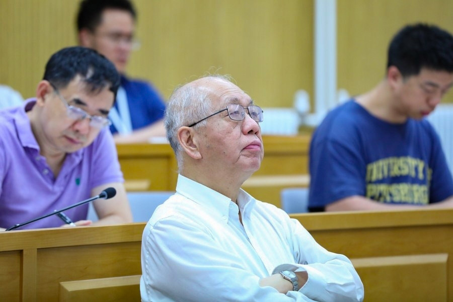 Vì sao Trung Quốc tin có thể thành cường quốc toán học trong 10 năm tới?