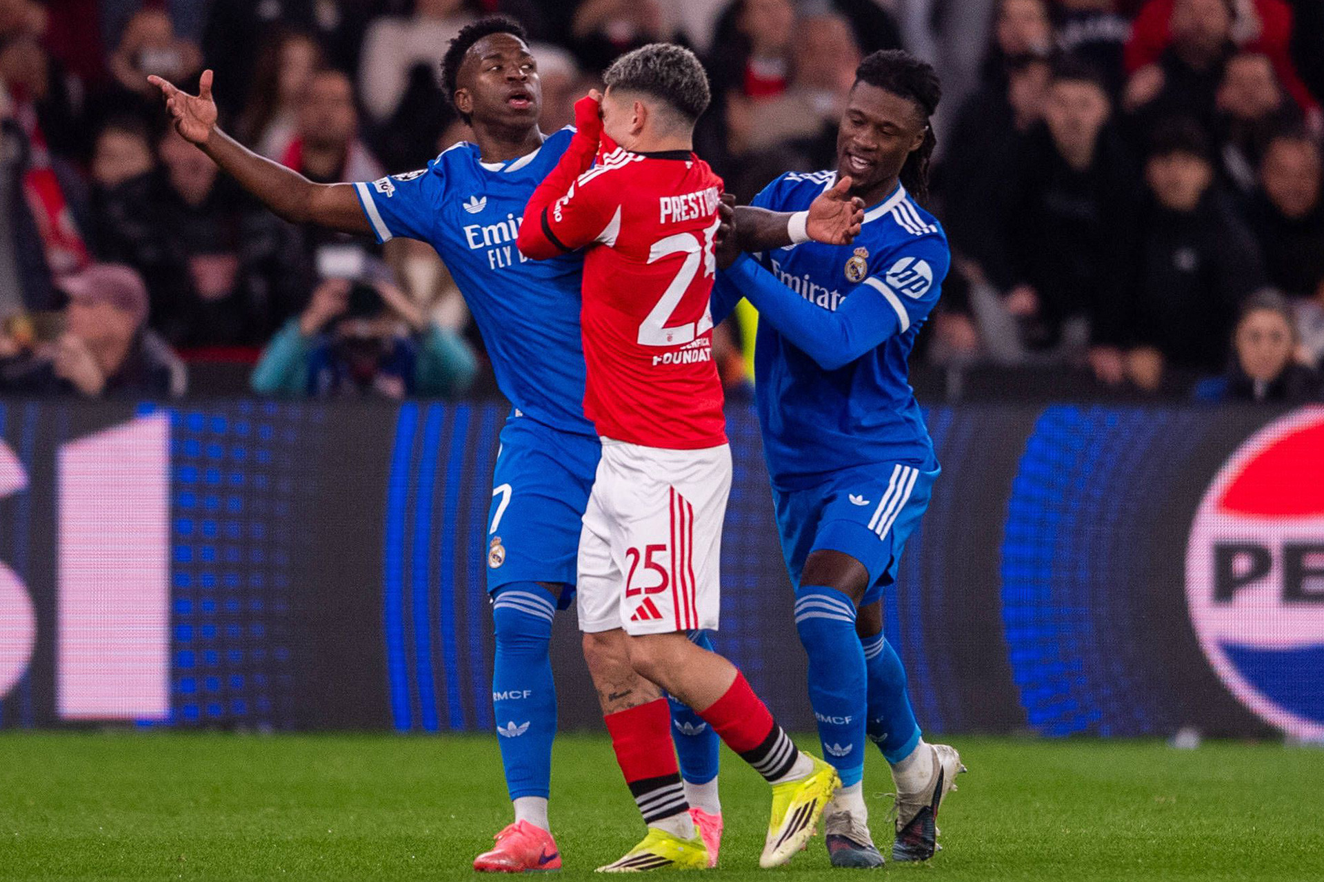 Vinicius Benfica Real Madrid Benfica.jpg