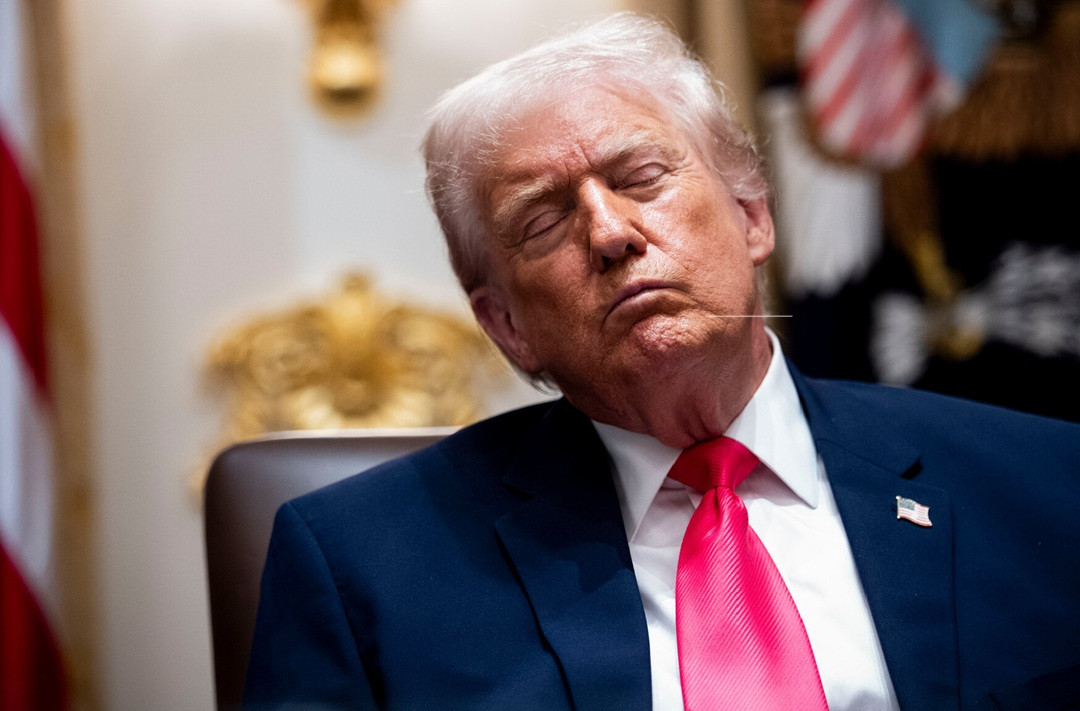 02trump news trump tired2 gpzf mediumSquareAt3X.jpg