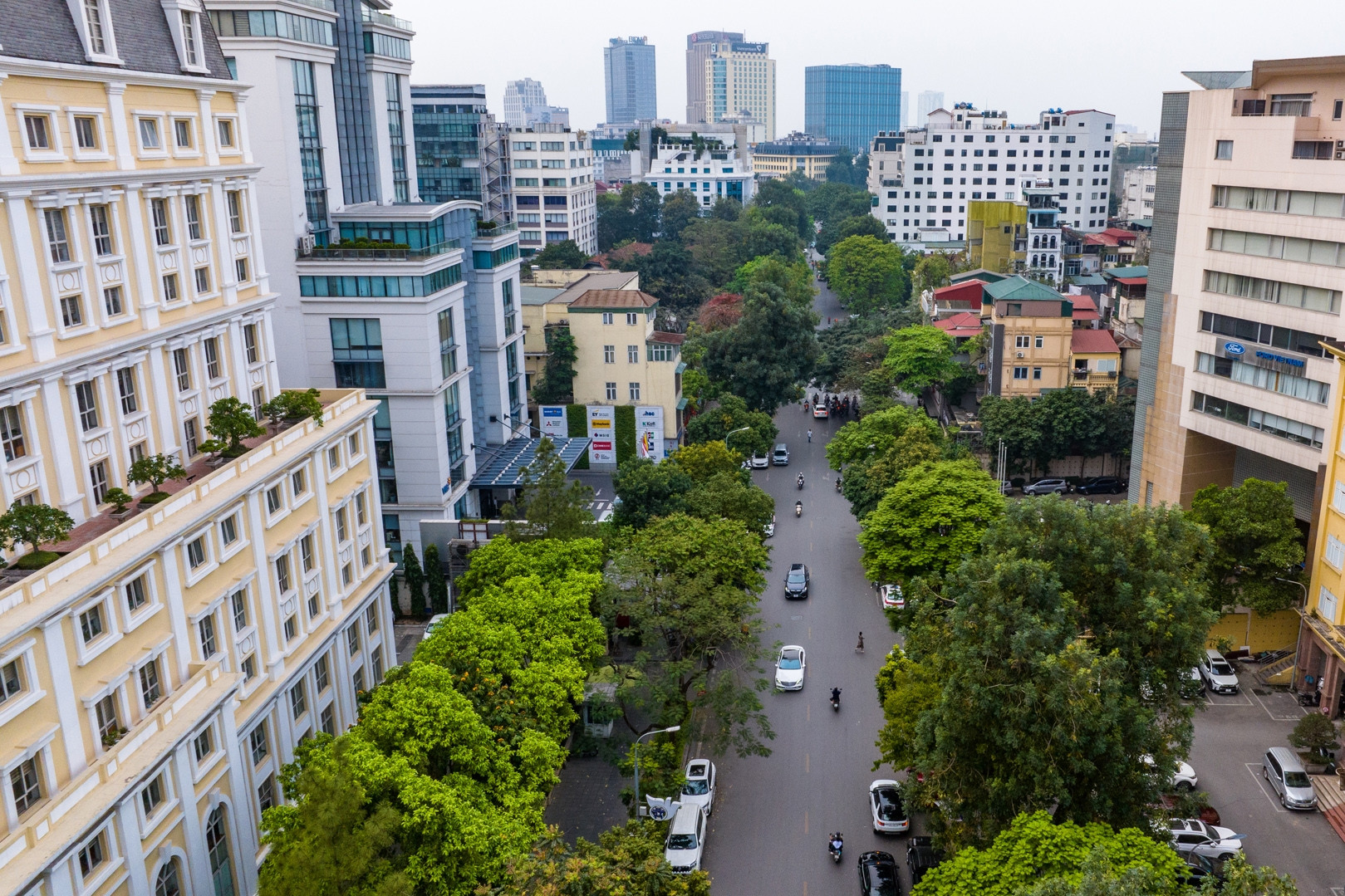 Cha mẹ mất, ba chị em đòi chia nhà mặt phố hàng chục tỷ tại Hà Nội