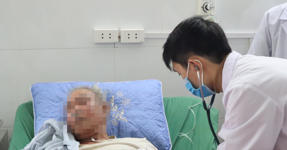Ký ức của nam bác sĩ trẻ vùng cao: Hồi đó cứ thấy bệnh nhân có dấu hiệu nặng là lo