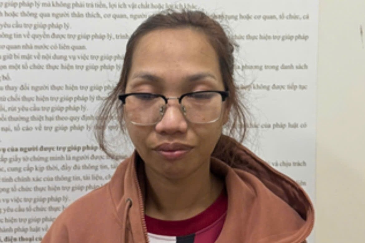 Nữ tạp vụ hẹn nam sinh viên vào nhà nghỉ rồi dùng dao tấn công để quỵt nợ