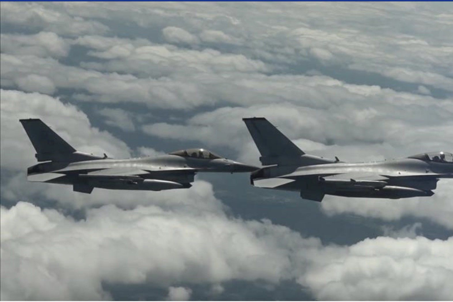 Rộ tin Mỹ đã triển khai hơn 300 máy bay quân sự tới Trung Đông