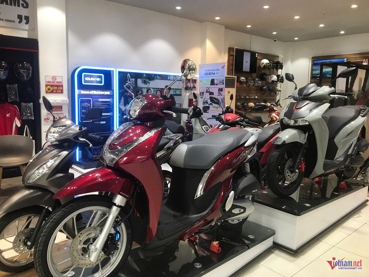 W-31268260 853a 48f6 a1d1 417a3374d762.jpg