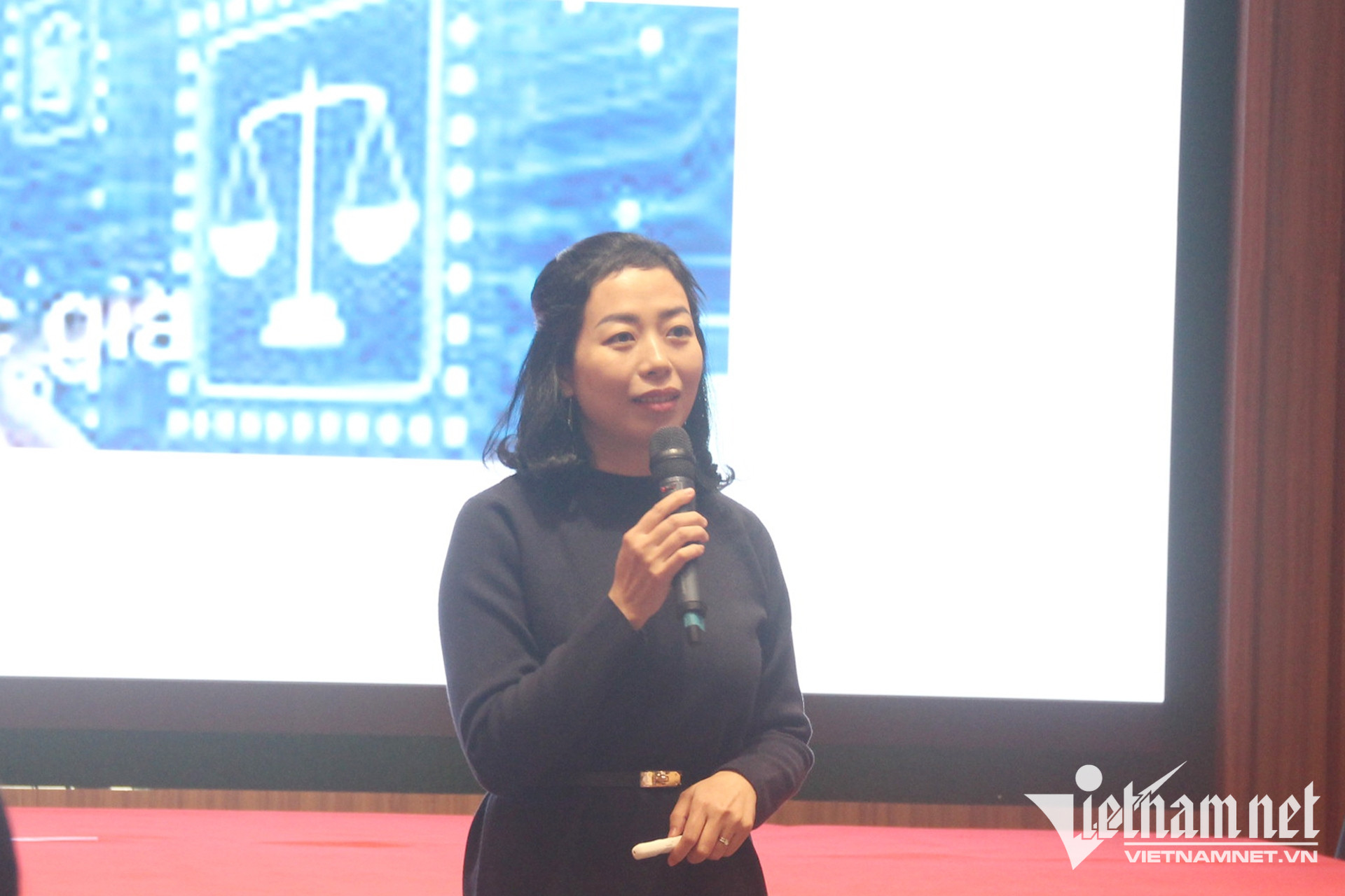 W-du an CARE quoc te tai Viet Nam 1.jpg