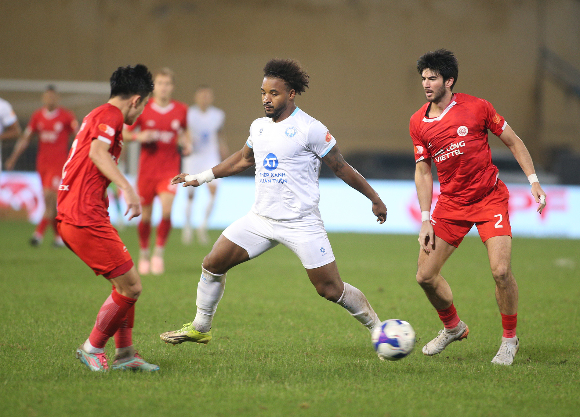 HLV Kim Sang Sik 'đề phòng' Xuân Son, ai thay thế? xuan son 8.JPG