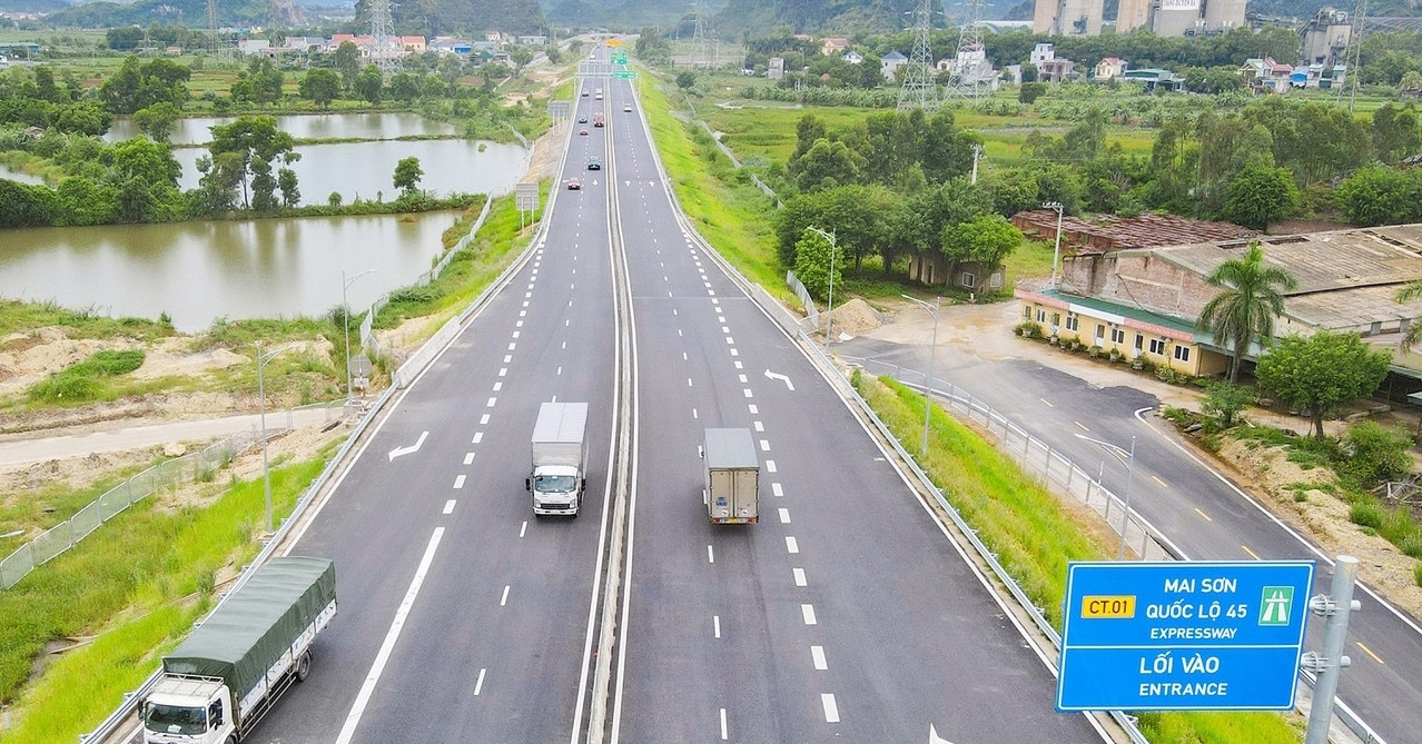 Bộ Xây dựng chốt mức thu phí 5 tuyến cao tốc Bắc - Nam
