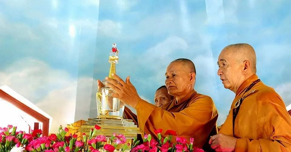 Rằm Tháng Giêng 2026: Hành Hương Về Bảo Tháp Xá Lợi Phật Trên Đỉnh Núi Cấm