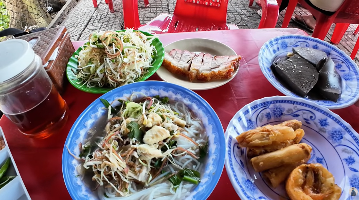 du lịch trà vinh.png